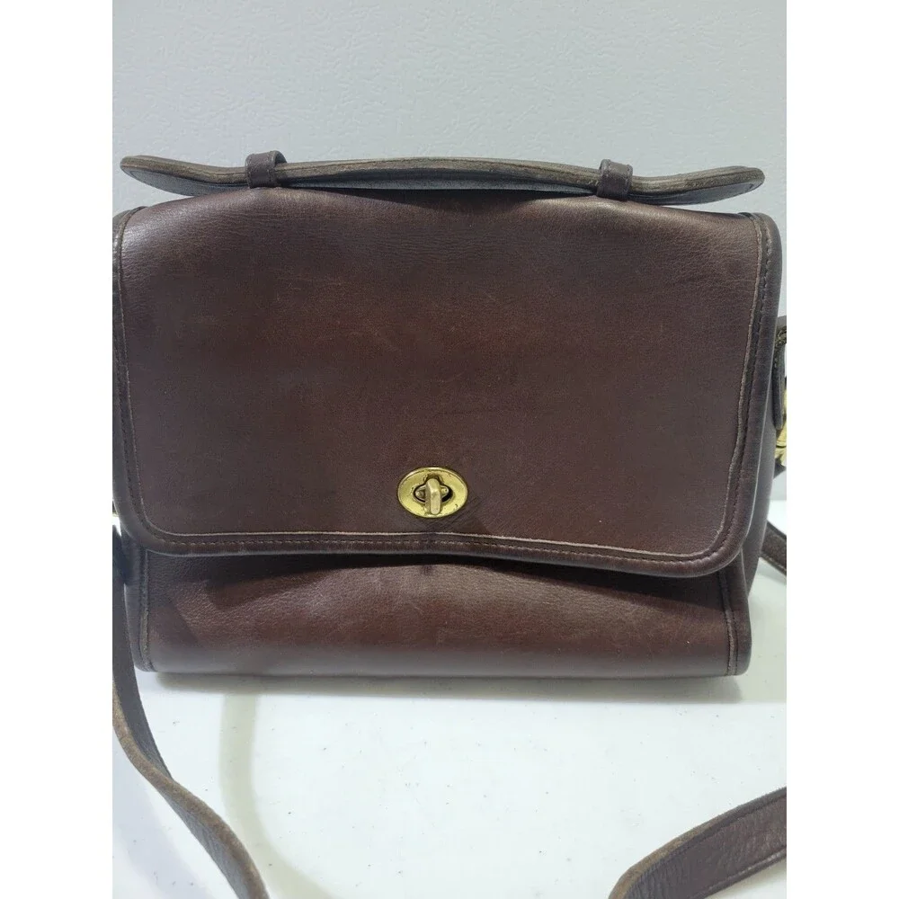 Vintage COACH 9870 Court Shoulder Bag Purse Chocolate Brown Leather Turn Lock - Picture 1 of 16